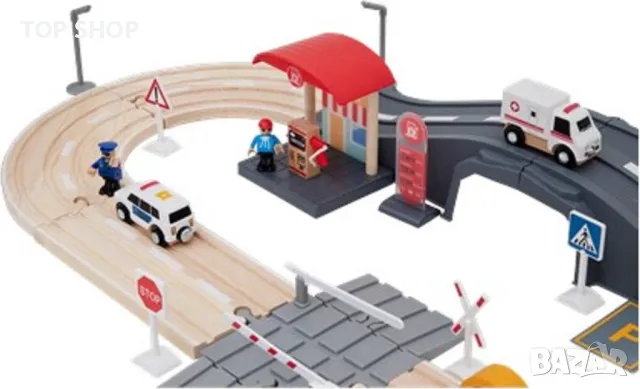 Дървена писта с колички и  аксесоари 41 части от Mini Matters, снимка 2 - Влакчета, самолети, хеликоптери - 48622131