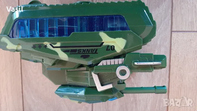 Трансформиращ се танк 3+, снимка 4 - Коли, камиони, мотори, писти - 48641312