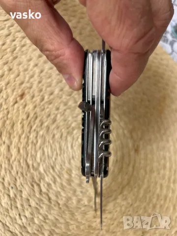 Victorinox Huntsman, снимка 8 - Ножове - 49974807