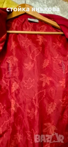 Продавам дамско червено сако, снимка 9 - Сака - 50597380