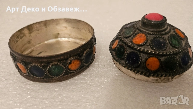 Стара кутийка за бижута, снимка 5 - Бижутерийни комплекти - 53701557