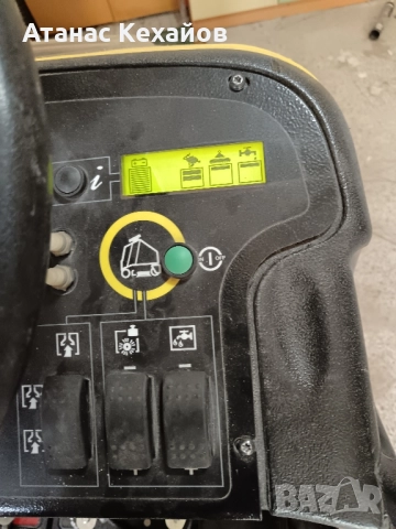 машина за почистване на под Karcher, снимка 6 - Други машини и части - 51870541