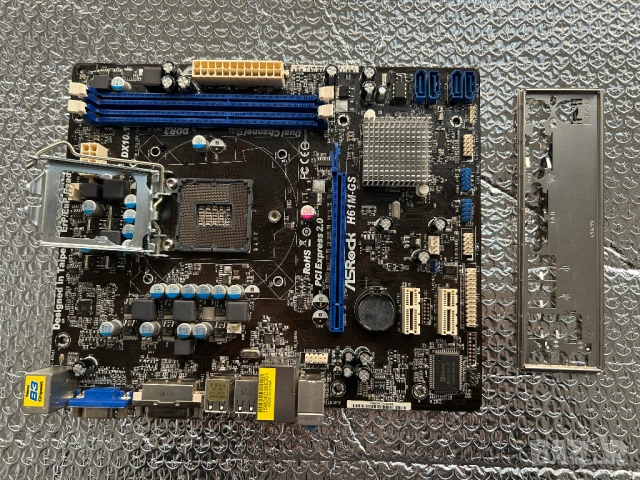 Дънна платка ASRock H61M-GS, снимка 3 - Дънни платки - 53042252