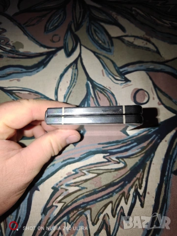 Samsung z flip 5 8/512gb с дефект , снимка 3 - Samsung - 53303817