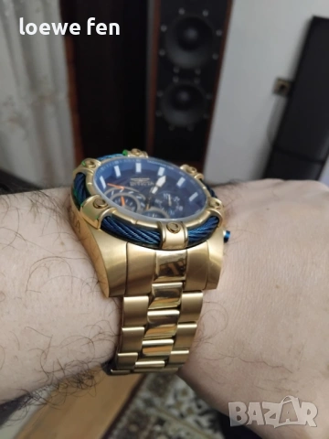 Invicta Bolt 52 mm - Top