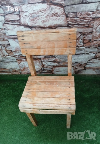 Детско дървено столче , снимка 2 - Антикварни и старинни предмети - 53759801