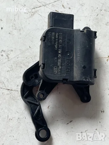 Моторче клапи парно VW Seat Skoda, снимка 8 - Части - 53379947