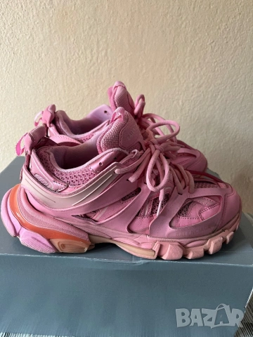 Balenciaga дамски маратонки, снимка 3 - Маратонки - 53716837