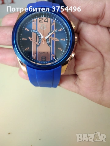 Продавам три броя часовници Tag heuer с кварцов механизъм. 