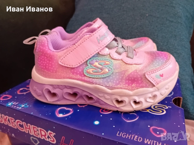 Оригинални детски SKECHERS Обувки Flutter Heart Lights, снимка 5 - Детски маратонки - 51655920