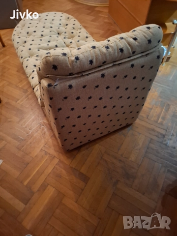 Лежанка, снимка 3 - Дивани и мека мебел - 52863424
