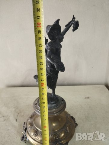 Статуетка арт деко, снимка 4 - Антикварни и старинни предмети - 44822089
