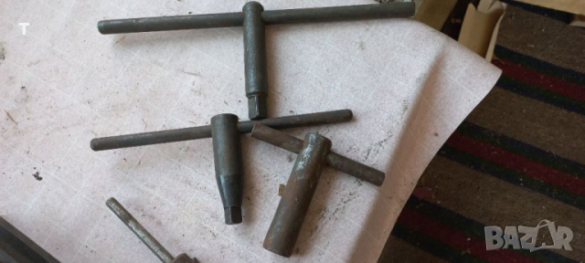 гайка (медно-фосфорен бронз) за винт на български струг., снимка 3 - Стругове - 36253783