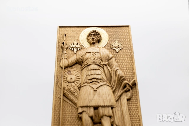 Позлатена релефна икона Свети Георги Победоносец от дъб, снимка 4 - Икони - 53223744