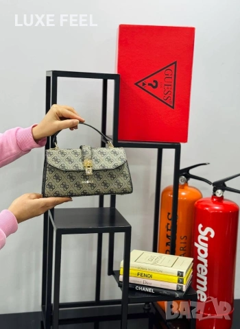 Guess ✨Дамски Чанти , снимка 10 - Чанти - 53737202