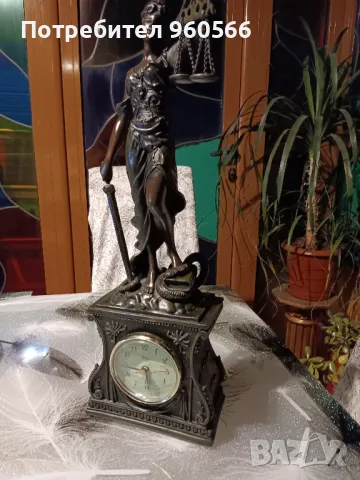 Часовник със статуя на Темида , снимка 3 - Антикварни и старинни предмети - 47262715