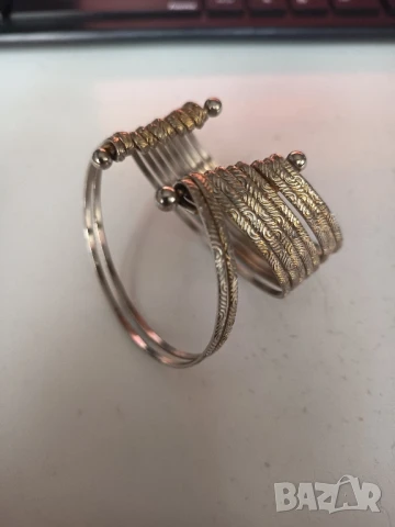 Гривна дамска десет секторна, снимка 2 - Гривни - 51369387