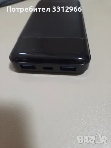 Преносима външна батерия Charmast W1148 с капацитет 10000mAh и LED дисплей,, снимка 2 - Външни батерии - 55969117