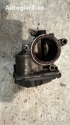 Дроселова Клапа за VW Passat 2009 - 03L128063E / A2C53338105, снимка 2 - Части - 52997057