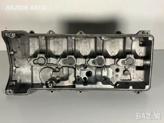 Капак клапани Мерцедес Ц класа Kapak klapani Mercedes W211 C class 2.2 cdi 6460161705, снимка 3 - Части - 52636619
