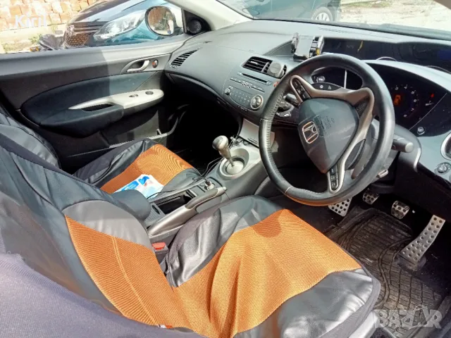 Honda Civic 1.8 I-VTEC 2008 Десен Волан, снимка 11 - Автомобили и джипове - 50210092