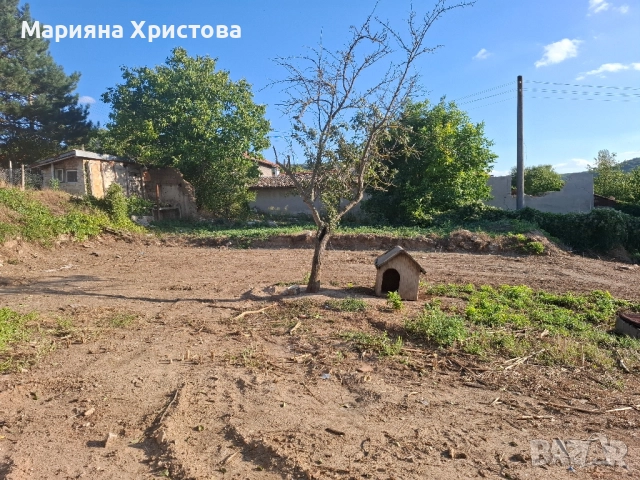 Парцел с право на строеж в с. Лозево, снимка 4 - Парцели - 51475608
