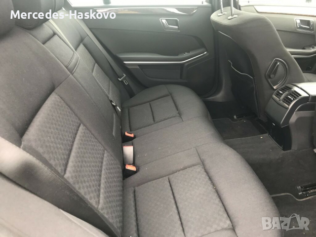 Mercedes-Benz E 220, снимка 5 - Автомобили и джипове - 36209433