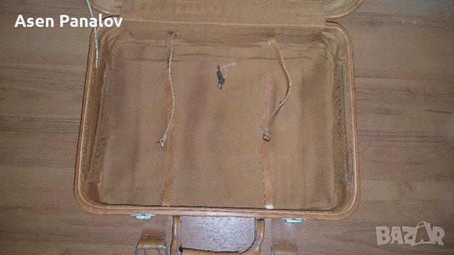 Ретро куфар кожен 60/45/16,изключително запазен без забележки и следи от употрба, снимка 5 - Куфари - 39846202