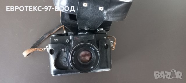 Продавам фотоапарат  марка "Зенит"