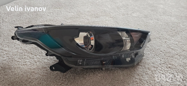 десен фар за тойота ярис, снимка 2 - Части - 52546802
