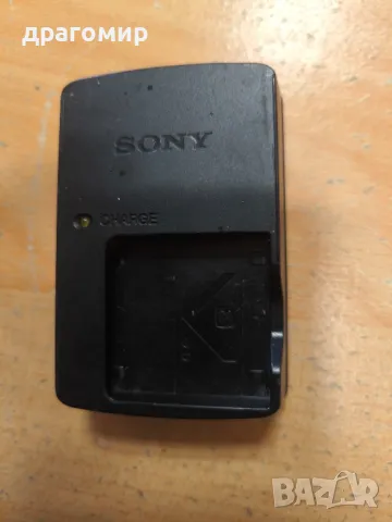 зарядно за Sony , снимка 4 - Батерии, зарядни - 47299988