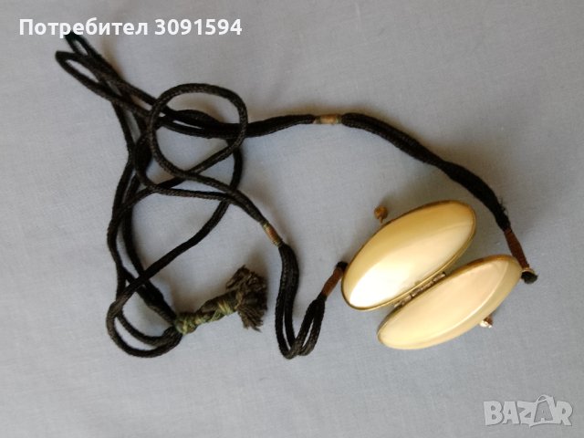 много рядко протмоне от естествена мида за носене на врат със сърма -1920г  , снимка 6 - Антикварни и старинни предмети - 41442910