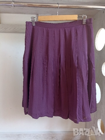 Дамска пола Burberry, снимка 2 - Поли - 51447663