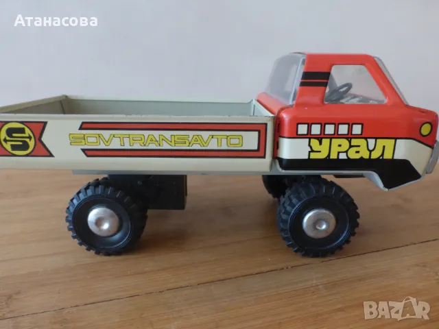 Метално механично камионче УРАЛ камион количка играчка 1970 г, снимка 12 - Коли, камиони, мотори, писти - 48203032