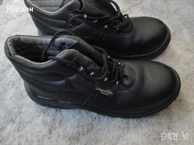 Продавам работни обувки №46 със стоманена капачка, маслоустойчиви., снимка 1 - Други - 41797289