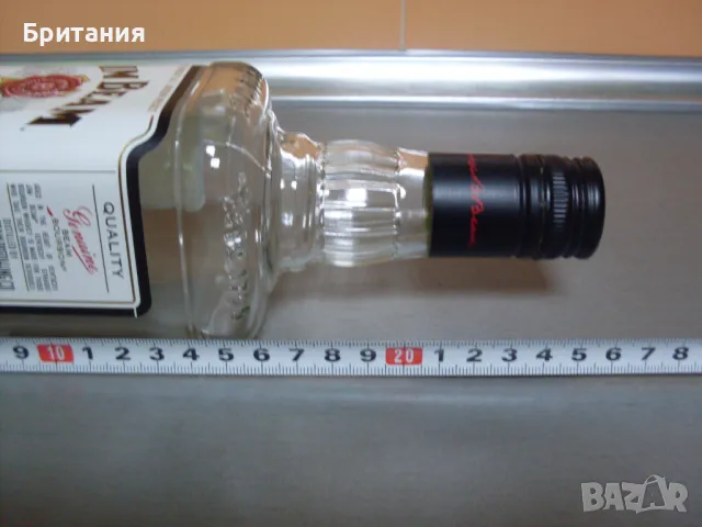 Колекционерски шишета., снимка 13 - Колекции - 49086166