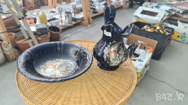 порцеланов комплект за баня - кана 4,5л. и леген, произход - Англия.