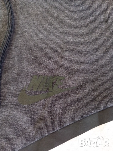 Nike Tech Sportswear мъжки суичър с качулка размер L , снимка 4 - Суичъри - 52441662