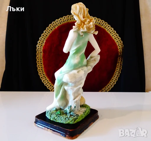Порцеланова статуетка,фигура Дама,Фея и Сърна,22 см. , снимка 5 - Антикварни и старинни предмети - 51290495