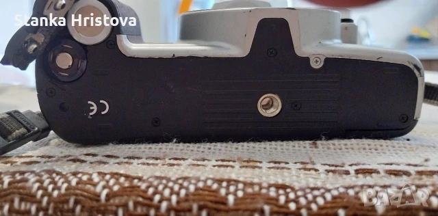 Фотоапарат Canon EOS 500 n, за части., снимка 8 - Фотоапарати - 50629169