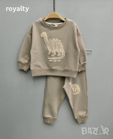 Спортен комплект с динозаври Два цвята 