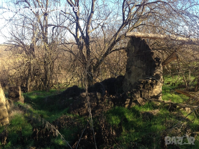 Парцел 1800 кв.м. и къща за основен ремонт в село Красен област Добрич собственик 