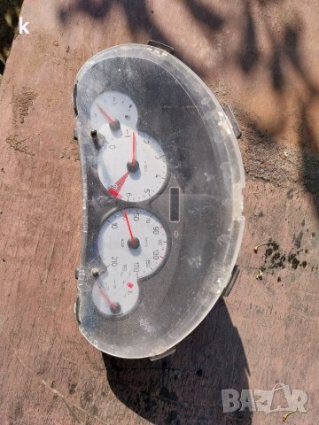 Здравейте продавам километраж от пежо 206 1.4 бензин 2009г с една букса!