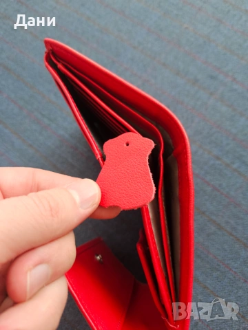 Чисто НОВО дамско портмоне Rossi от естествена кожа, ярко червено, снимка 9 - Портфейли, портмонета - 53700050