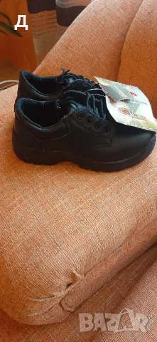 Работни обувки с бомбе 37номер, снимка 2 - Други - 48850195