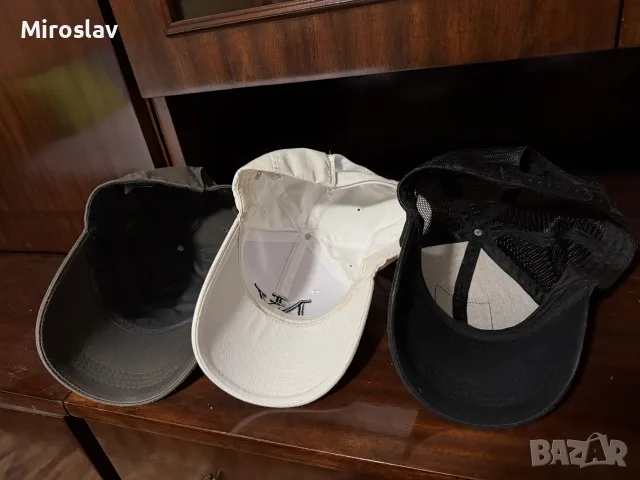 3 броя мъжки/унисекс шапки с козирка (Guess, NY, Trucker), снимка 3 - Шапки - 55748176
