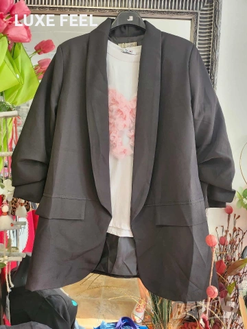 Дамски Сака ⚜️, снимка 3 - Сака - 53219668