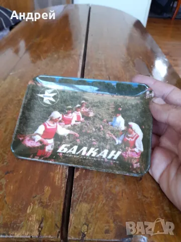 Стара сувенирна чиния БГА Балкан, снимка 3 - Други ценни предмети - 50244295