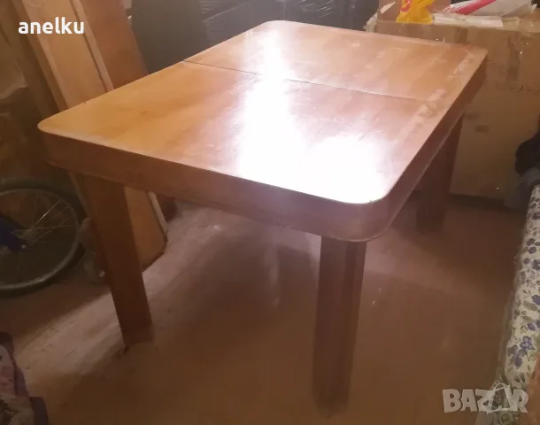 Дървена ретро маса 