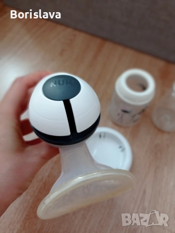 Ръчна помпа за кърма NUK , снимка 3 - Помпи за кърма - 51806329